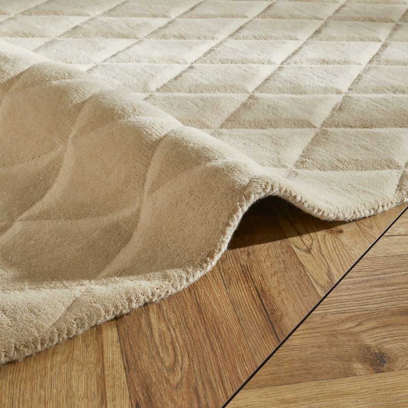 Priory Rectangle Beige Diamonds