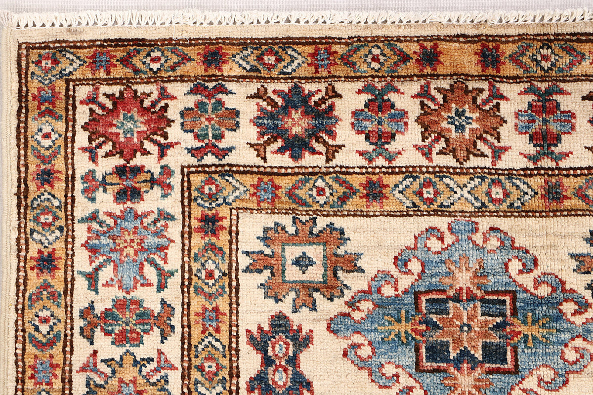 Supreme Kazak Ivory Rug 1.32m x 0.86m