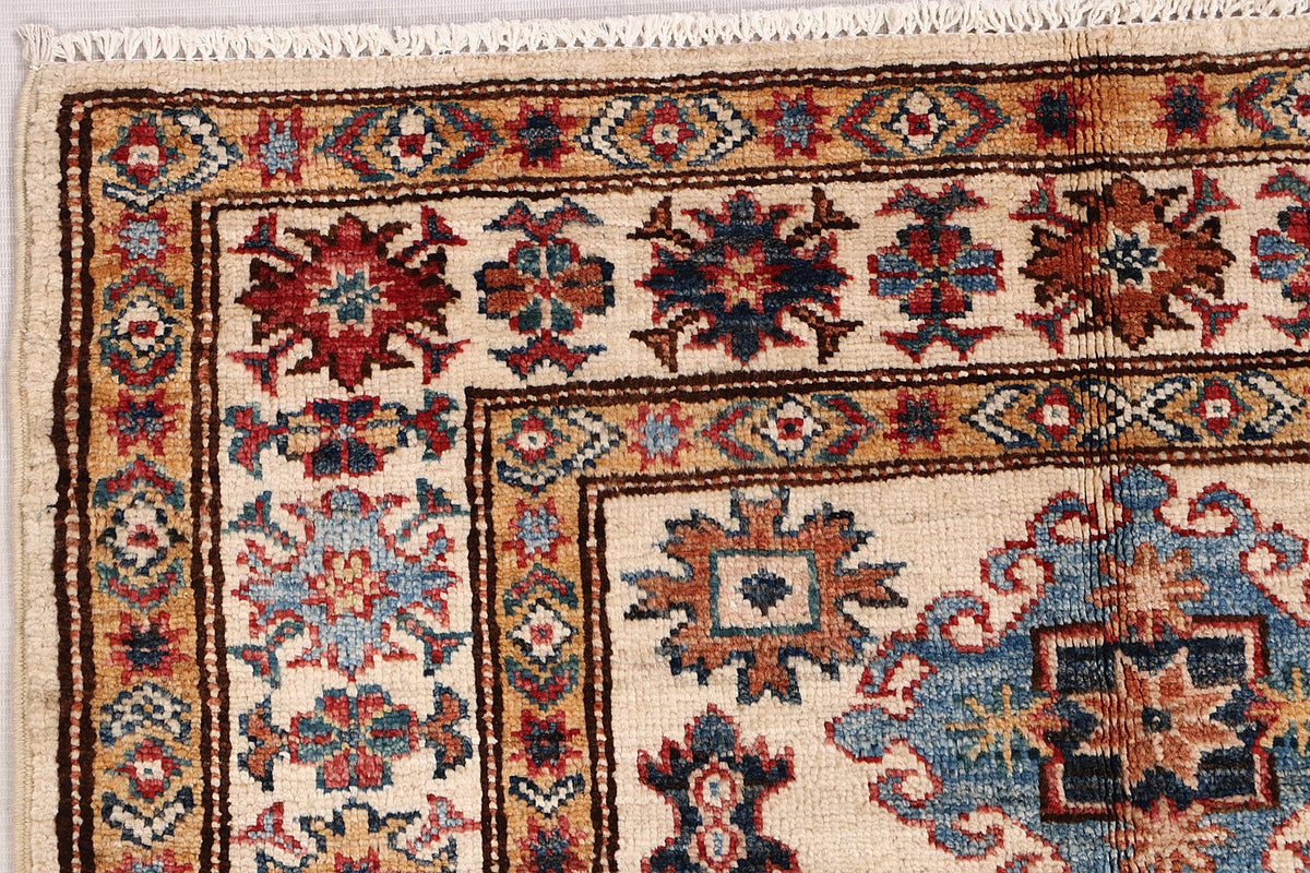 Supreme Kazak Ivory Rug 1.32m x 0.86m