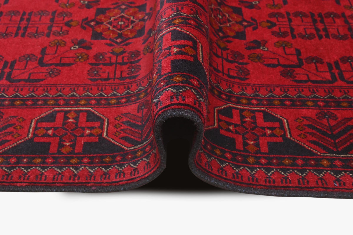 Khal Mohammadi Red Rug 1.72m x 2.28m