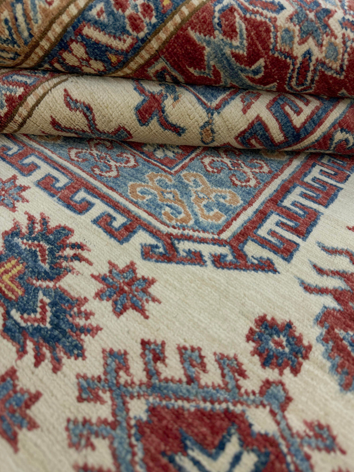 Supreme Kazak Ivory Rug 2.31m x 1.71m