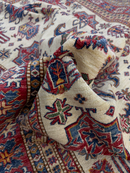 Supreme Kazak Ivory Rug 2.37m x 1.67m