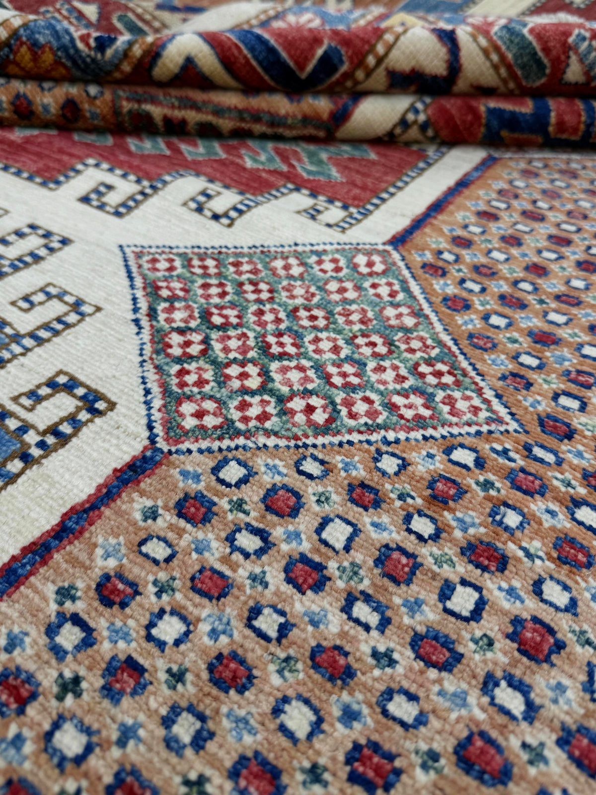 Supreme Kazak Ivory Rug 2.42m x 1.71m