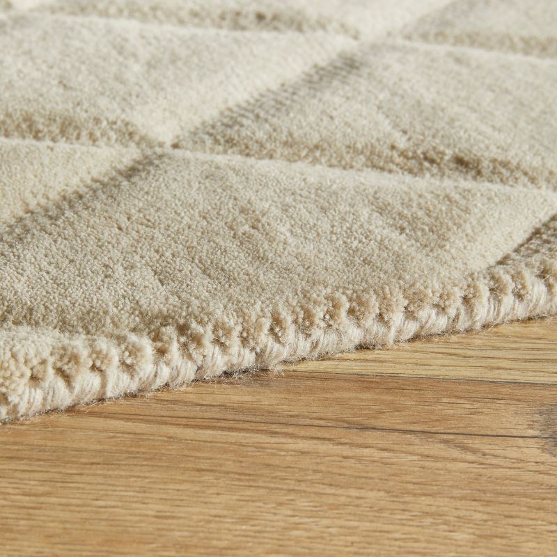 Priory Rectangle Beige Diamonds